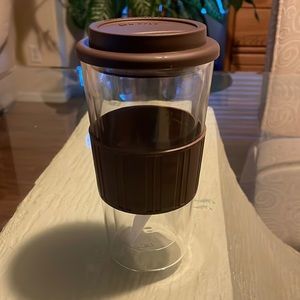 ✨NEW✨ FOUR glass tumblers w/ brown silicone sleeve